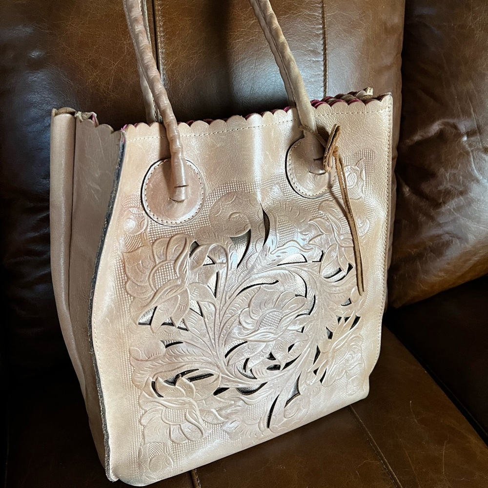 Patricia Nash leather purse